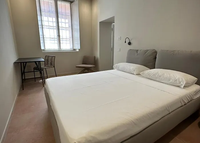 Grey-fontanelli Luxury